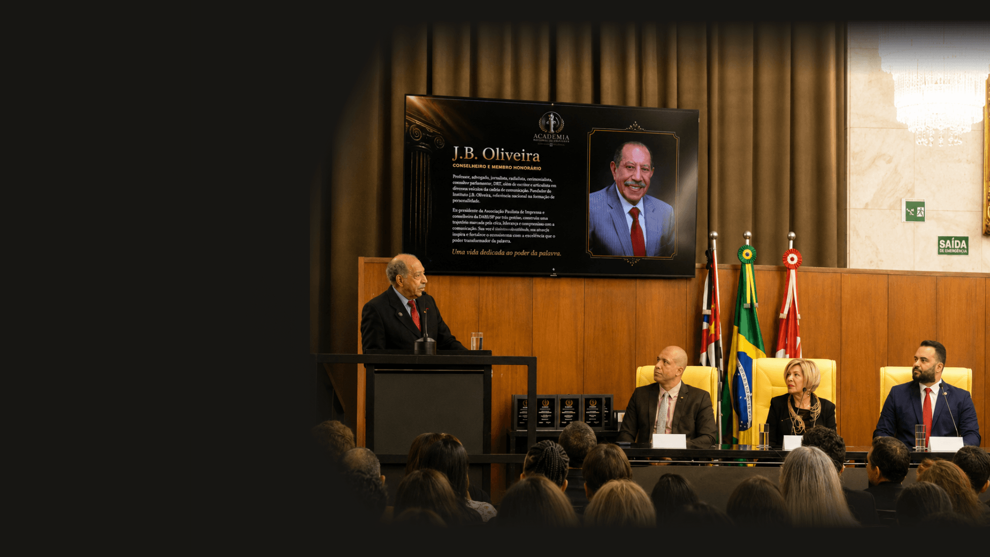Ambiente institucional da Academia Nacional de Oratória