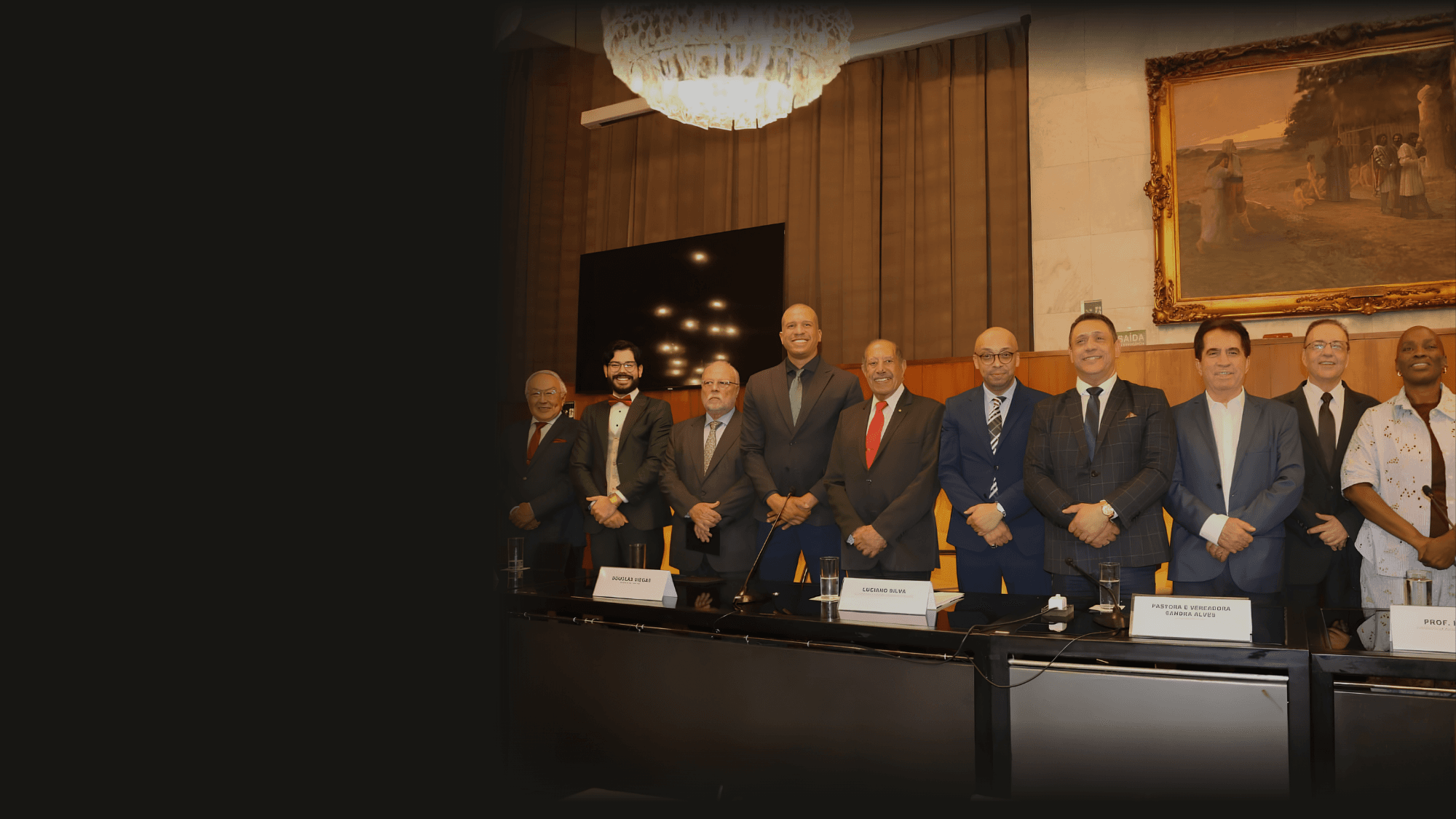 Composição institucional representando a Academia Nacional de Oratória